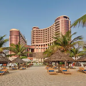 Holiday Beach Hotel Danang Đà Nẵng